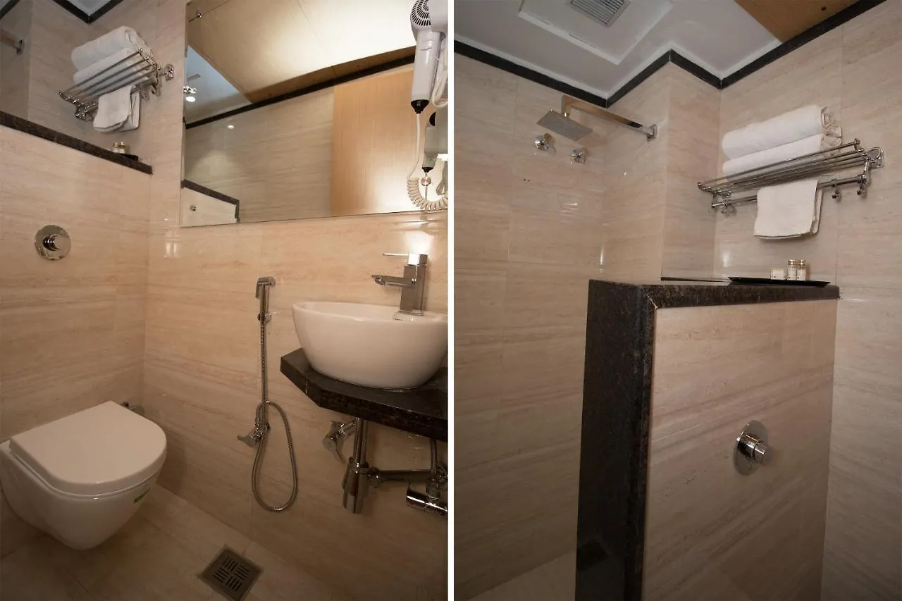 ***  Hotel Vagmi Varanasi India